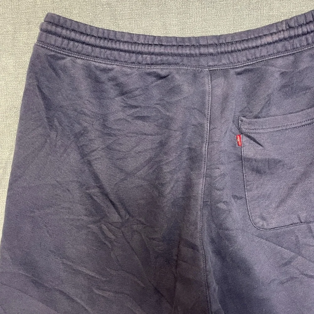 Levi's