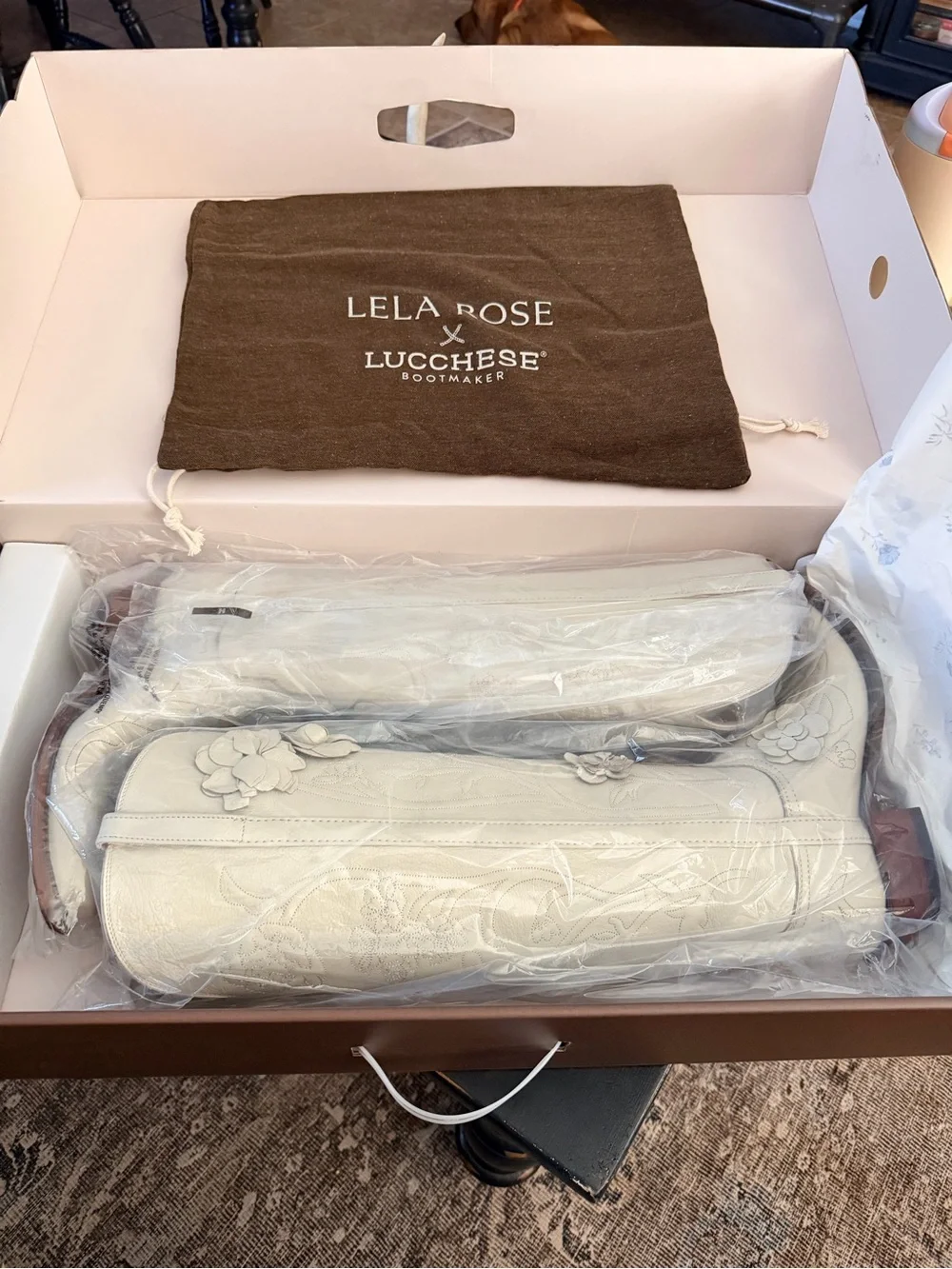 Lucchese brand new