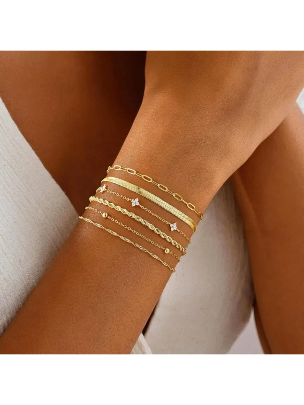 Stunning Gold Bracelet Set for Women - No Tarnish, Elegant & Durable Jewelry