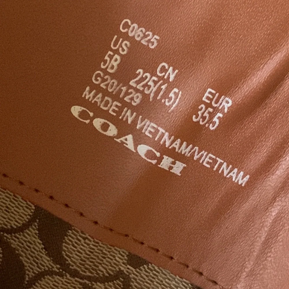 Coach •• new