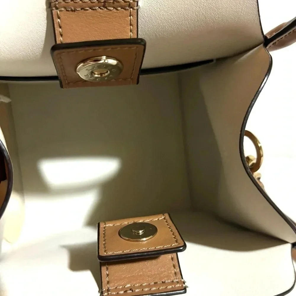 decke brown leather