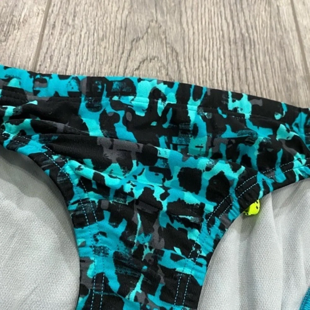 Speedo waistband drawstring still
