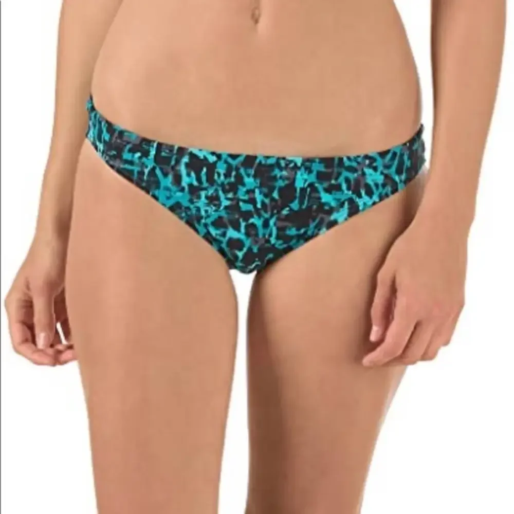 Speedo still name black
