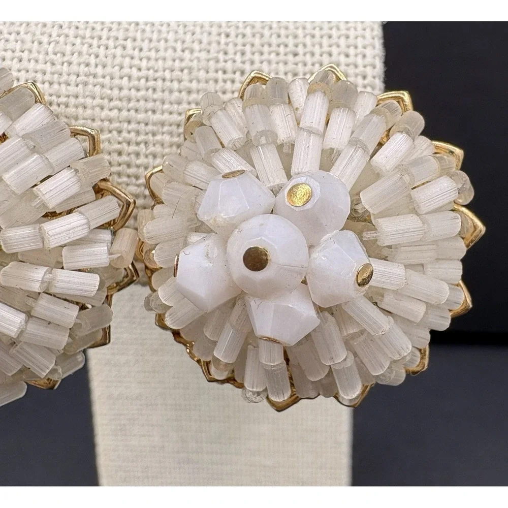Vendome vintage white