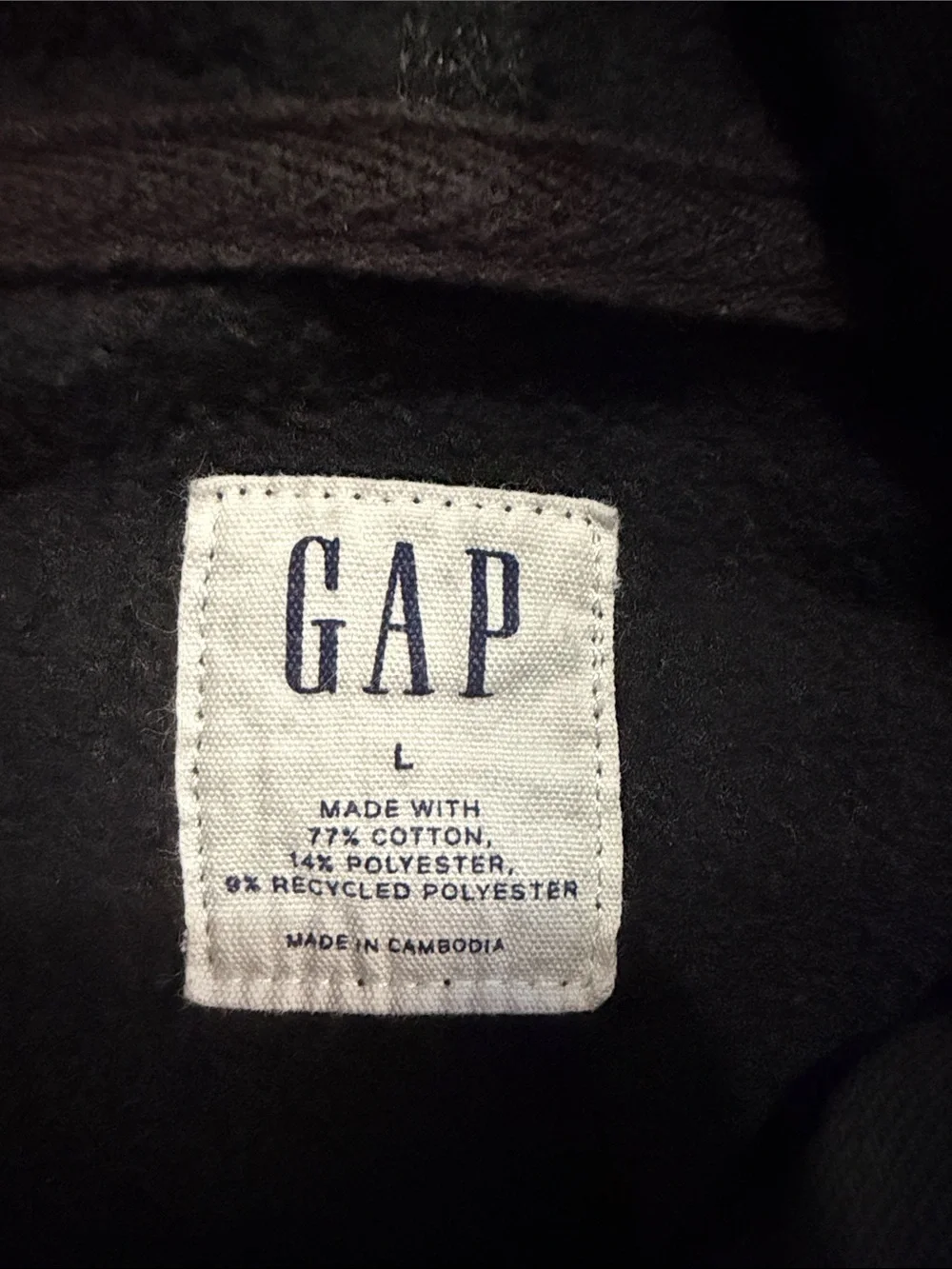 GAP kangaroo zipper zip