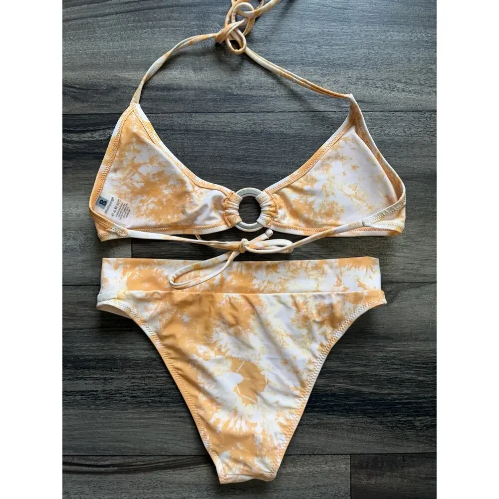 Blackbough women’s piece