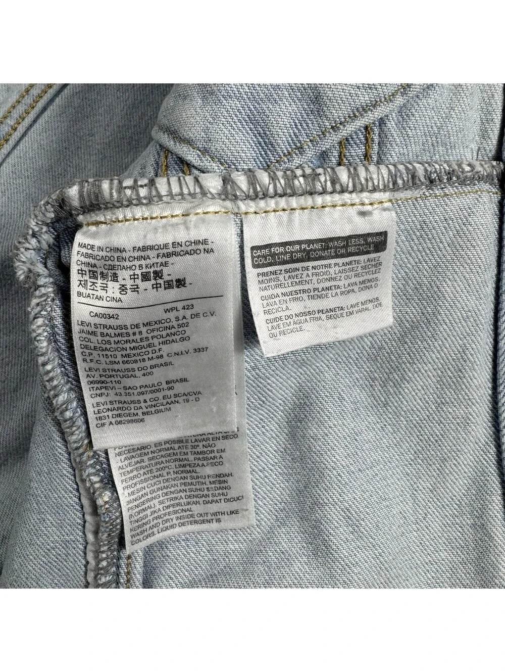 Levis ⚠️see photos