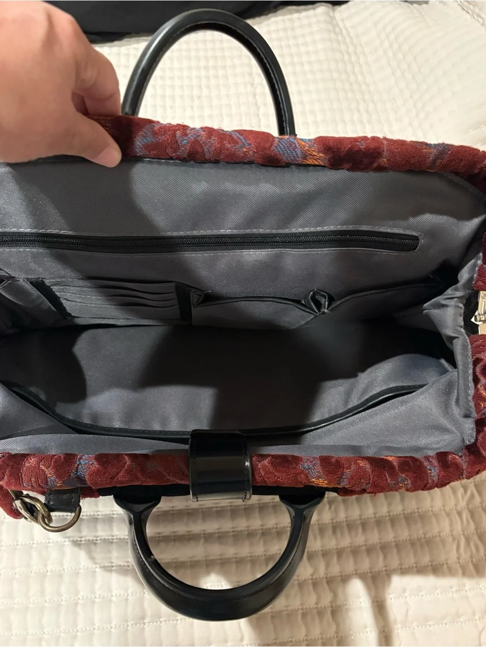 MCWCarpetbag good