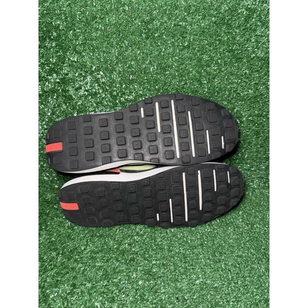 Nike waffle one