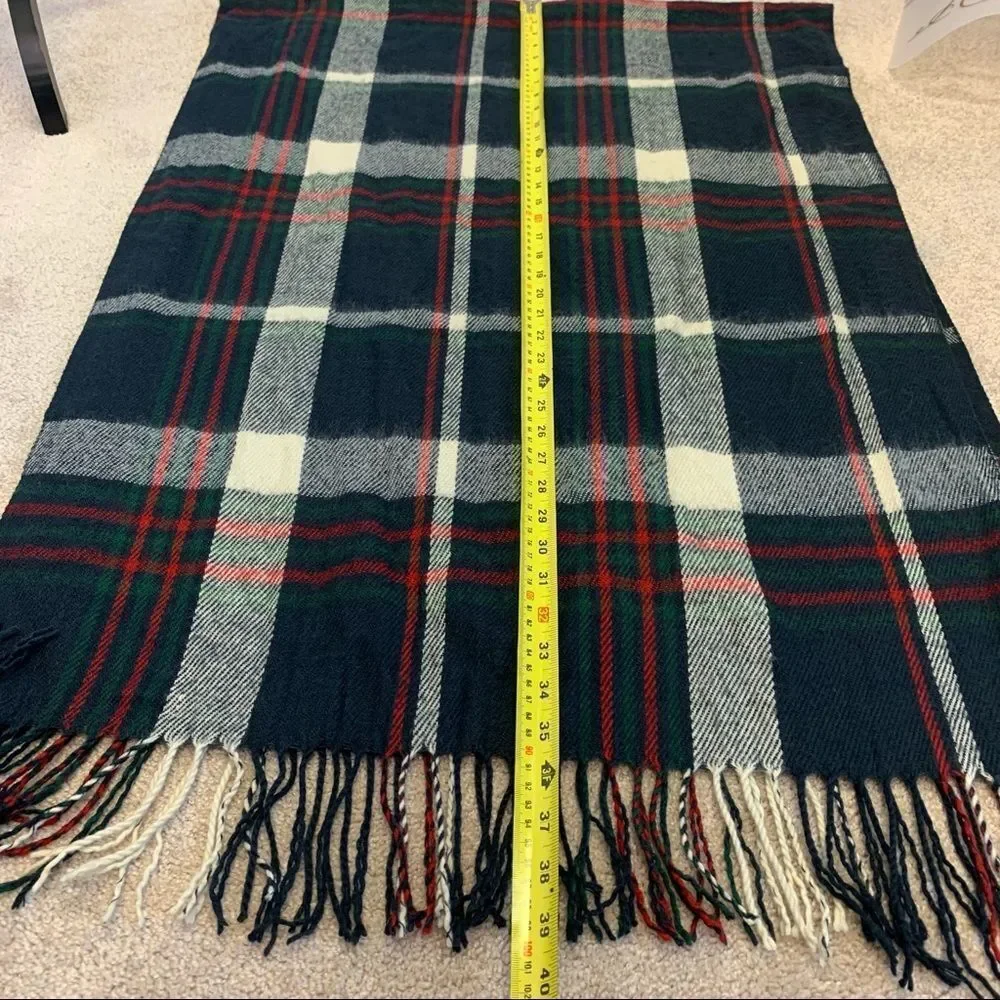 Navy cream red green long fluffy warm scarf 💥