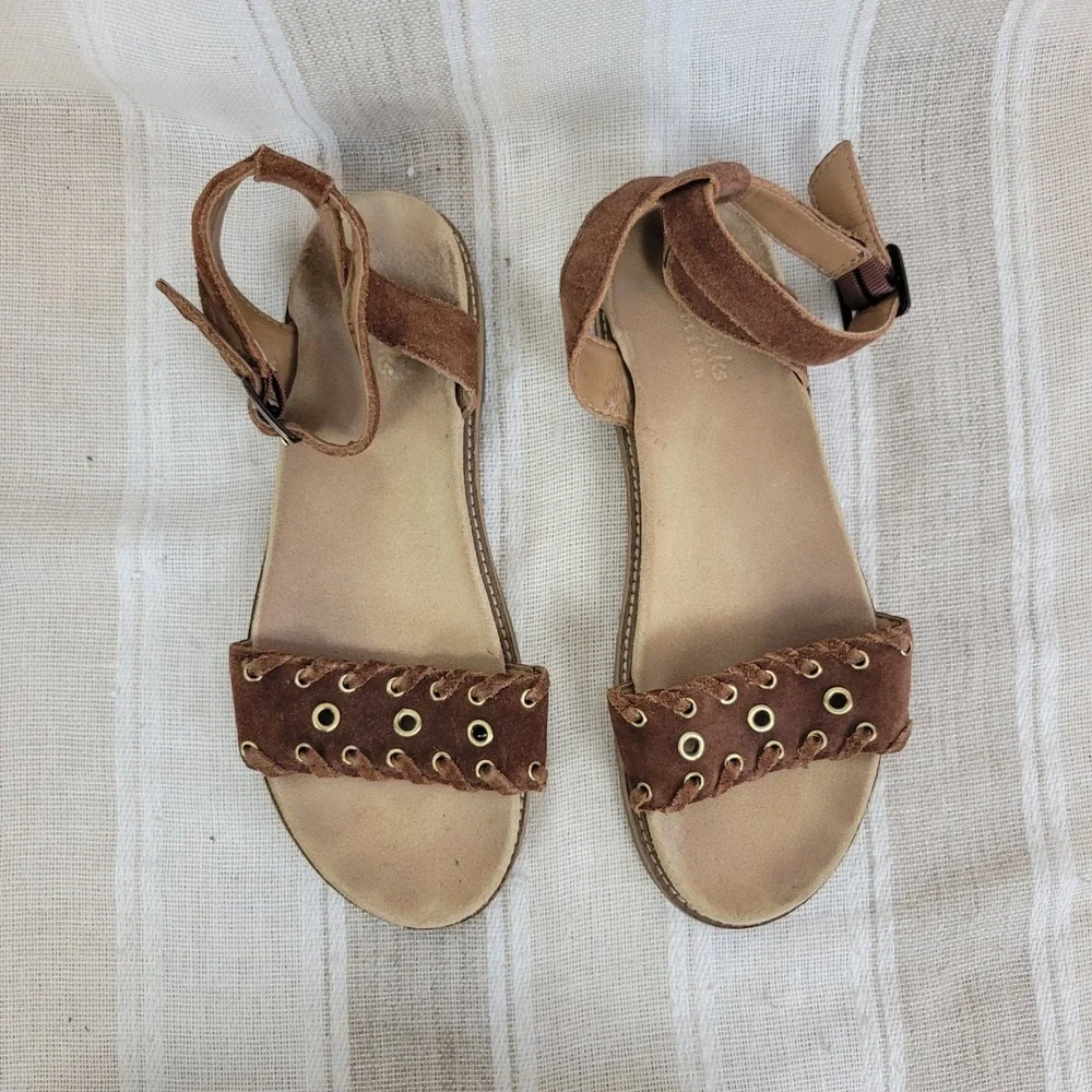 Clarks excellent some