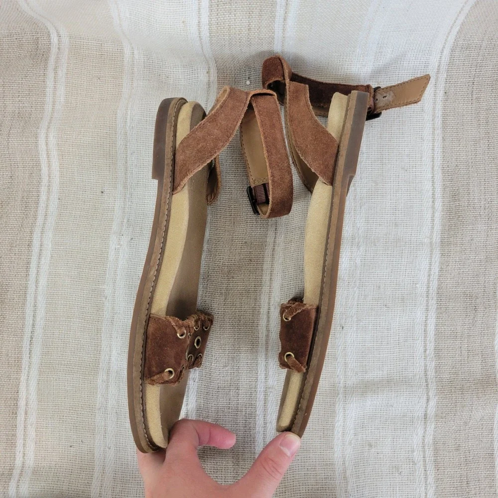 Clarks excellent some