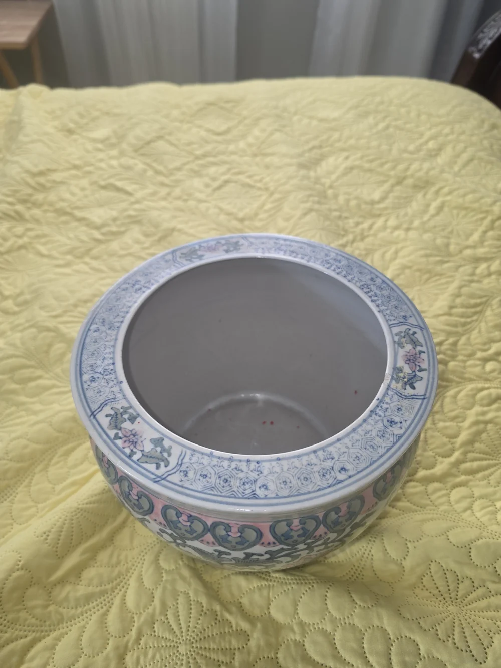 Source Unknown round ceramic