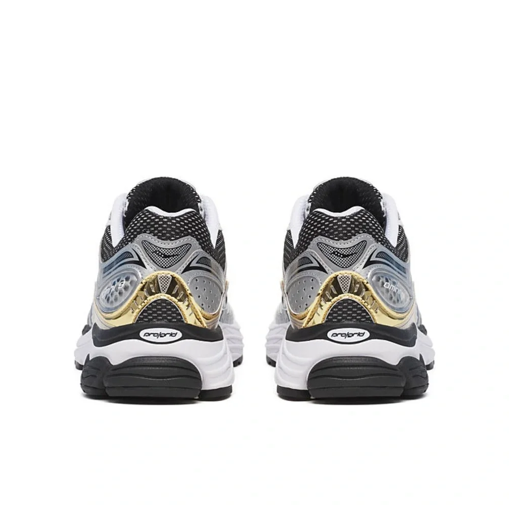 Saucony new tags