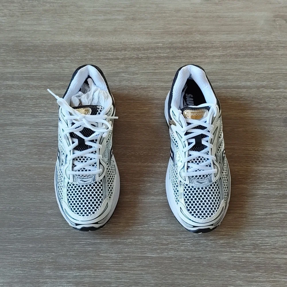 Saucony new tags