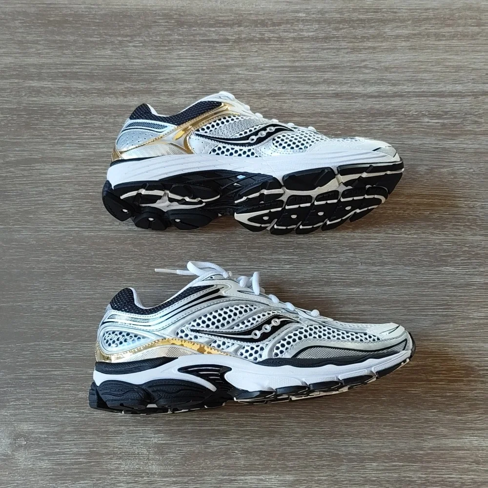 Saucony new tags
