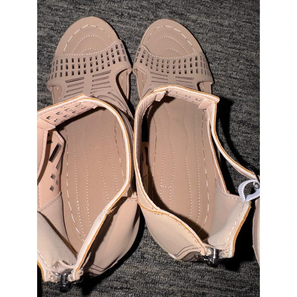 Unbranded peep toe