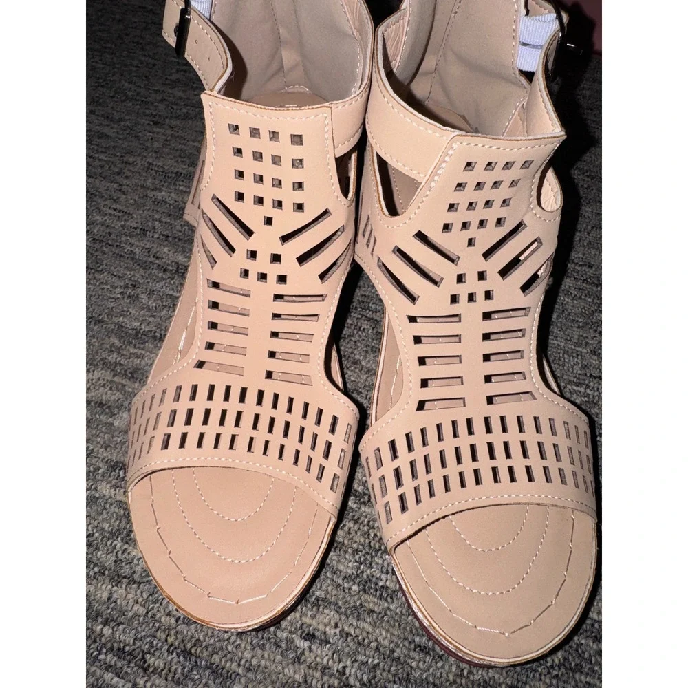 Unbranded peep toe
