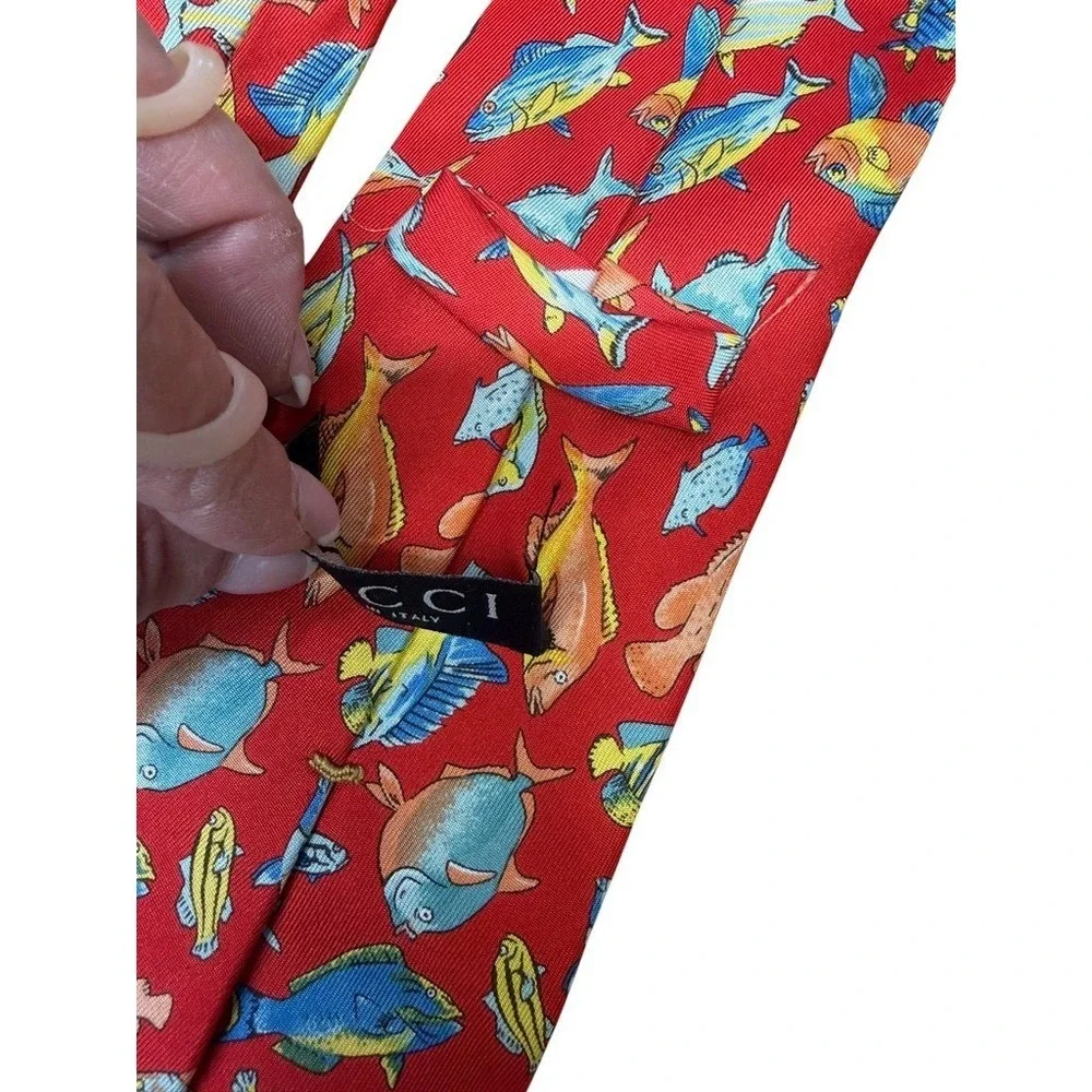 Gucci designer tag