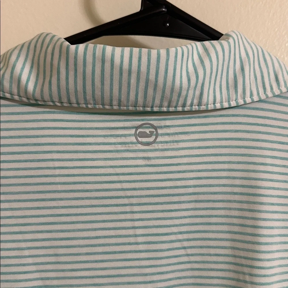 Vineyard Vines hardly worn