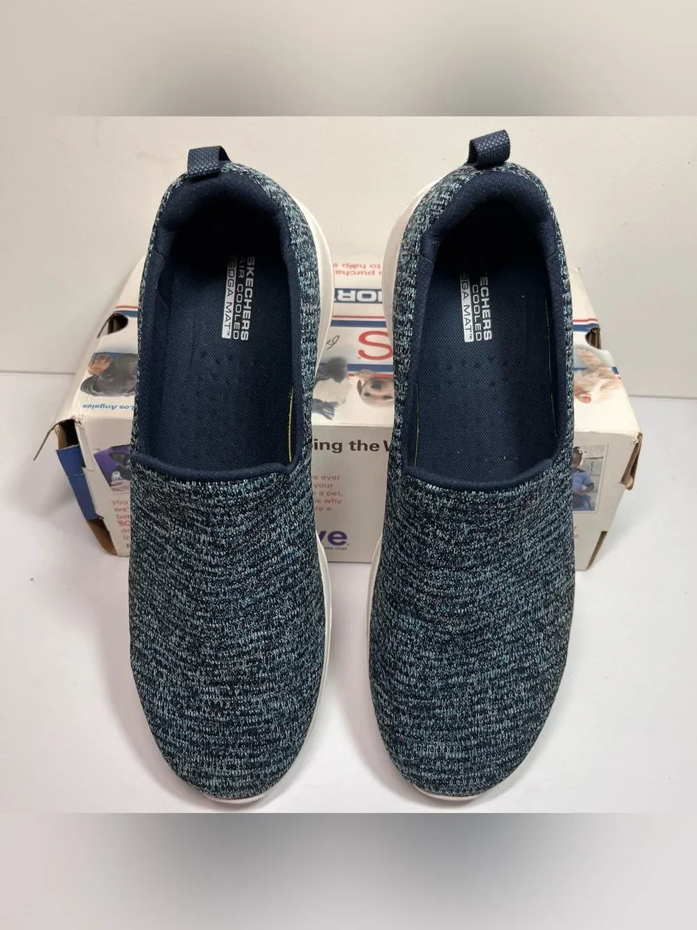 Skechers knit mat design