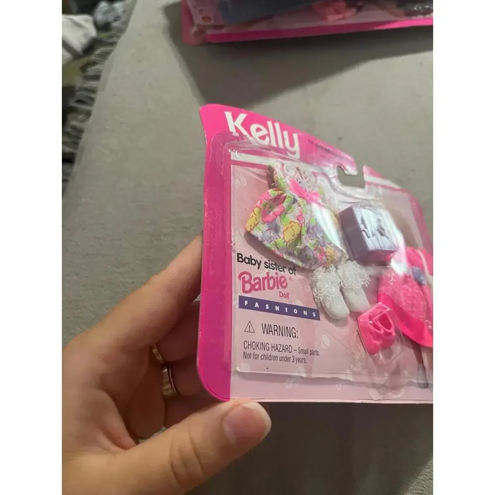 Barbie accessories kelly