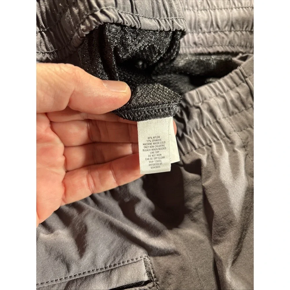 Bonobos men swim