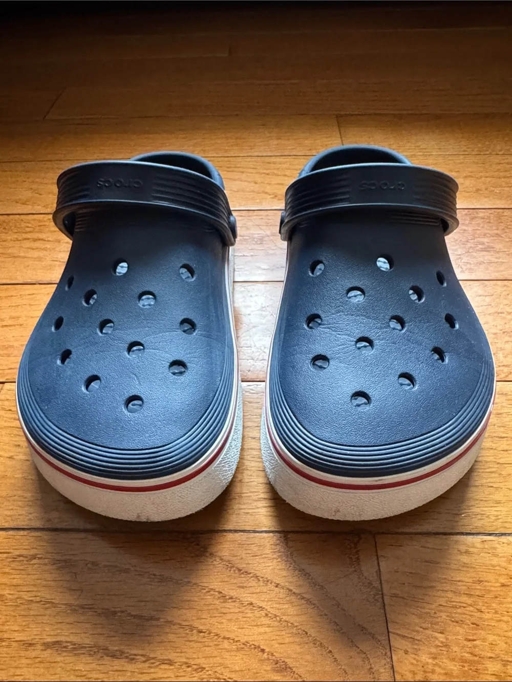 CROCS comfortable navy