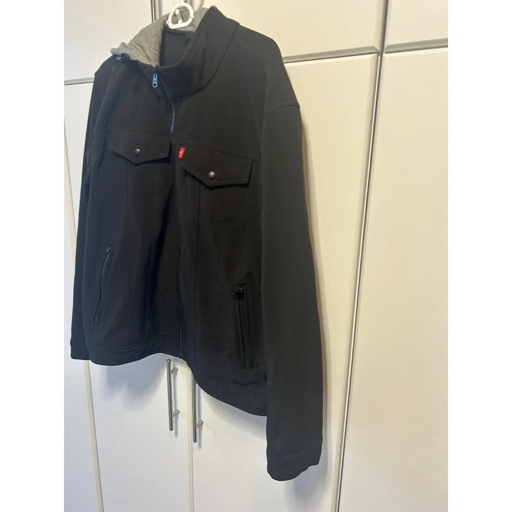 Levis levi hooded
