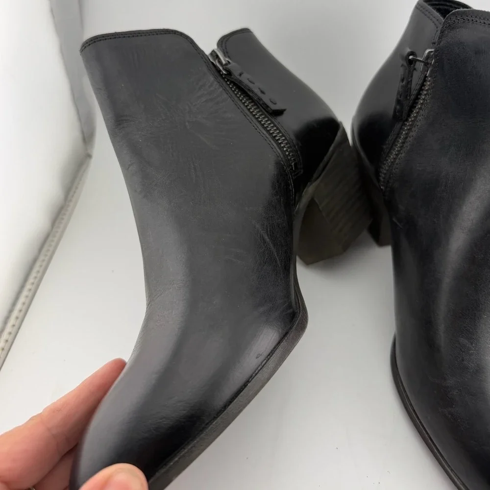 Frye judith double