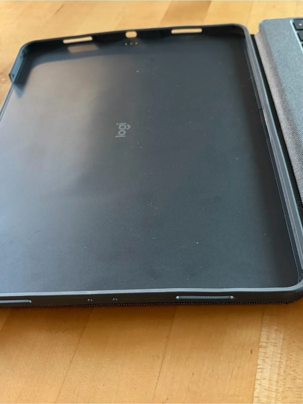 Logitech keyboard profile magnetic