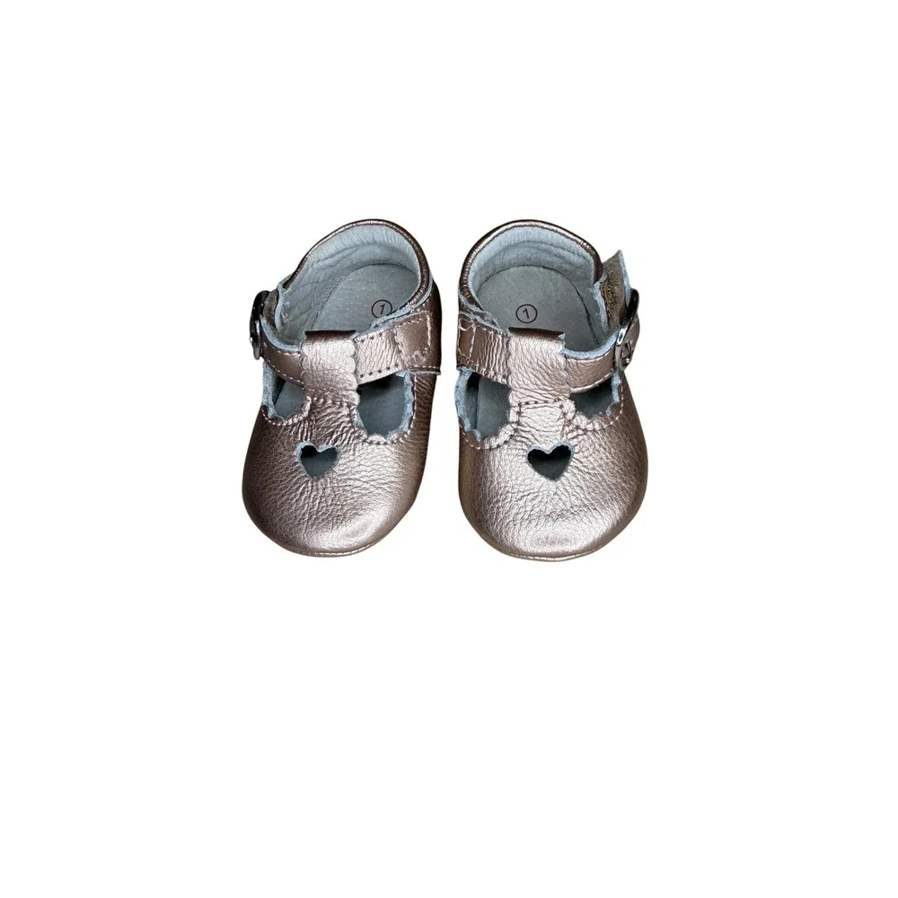L'Amour Rose Gold Mary Jane Baby Girl Heart Cutout Leather‎ EUC SIZE 1