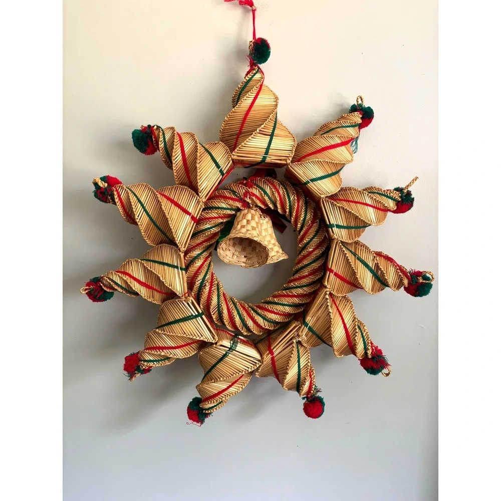 Unbranded handcrafted straw