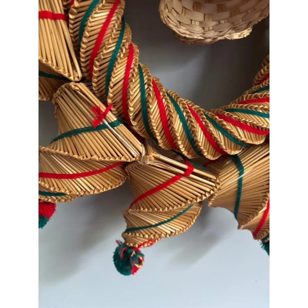 Unbranded handcrafted straw