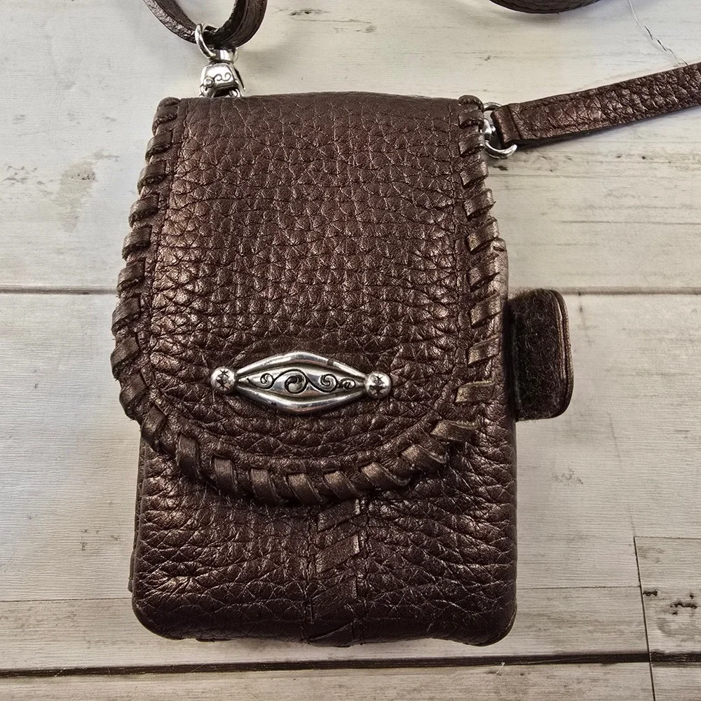 Brighton crossbody cell