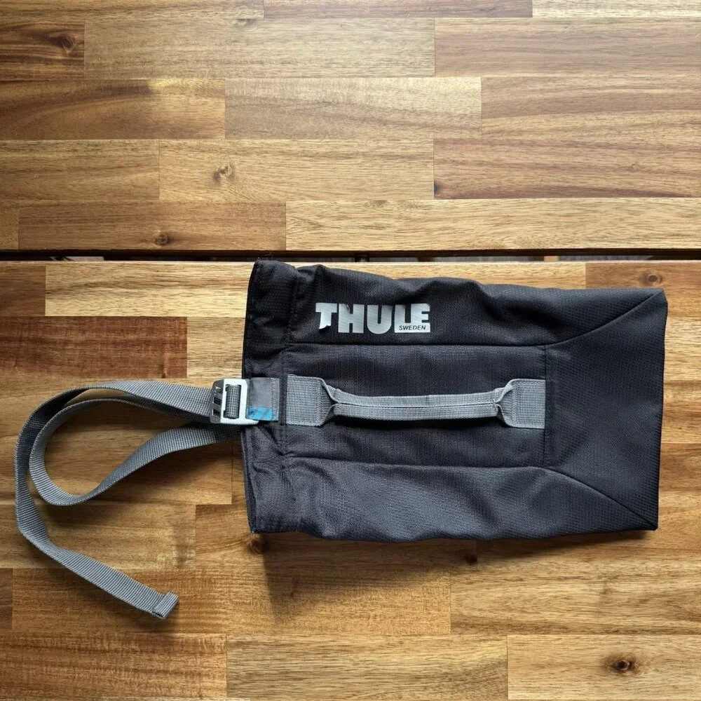THULE TRANSPORT LITTER Bag Outdoor PREOWNED LETTERS PEELING OFF * AS‎ IS