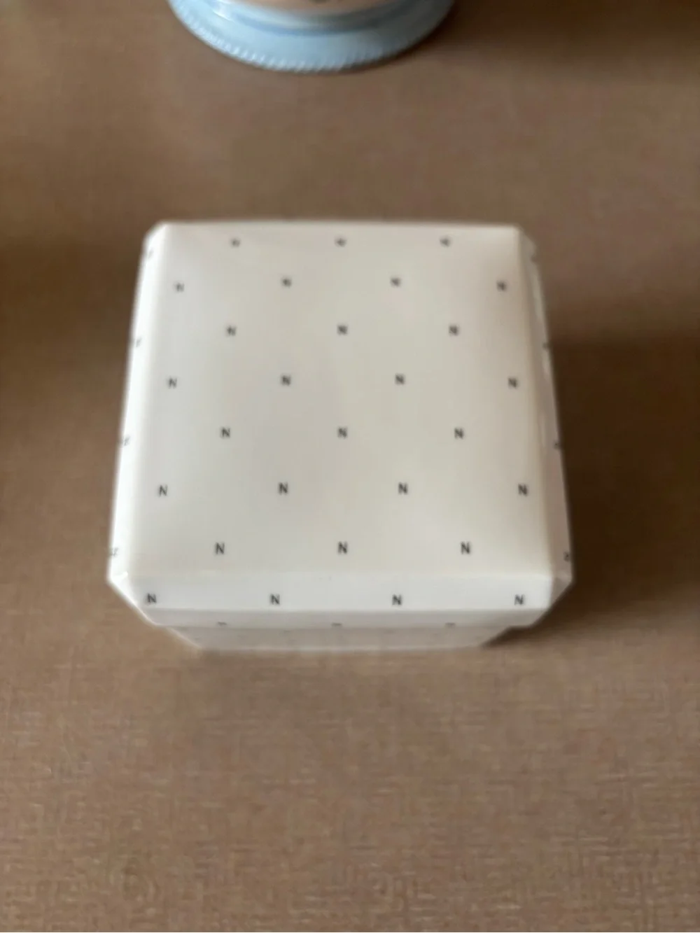 Norell elegant white