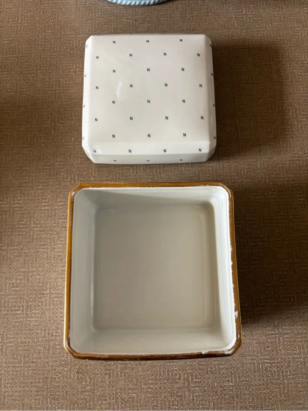 Norell elegant white