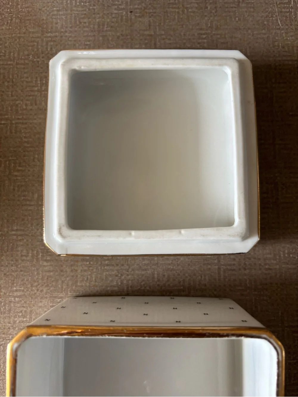 Norell elegant white