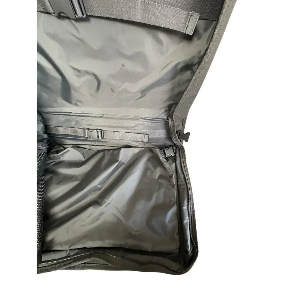 Skyway gray trifold