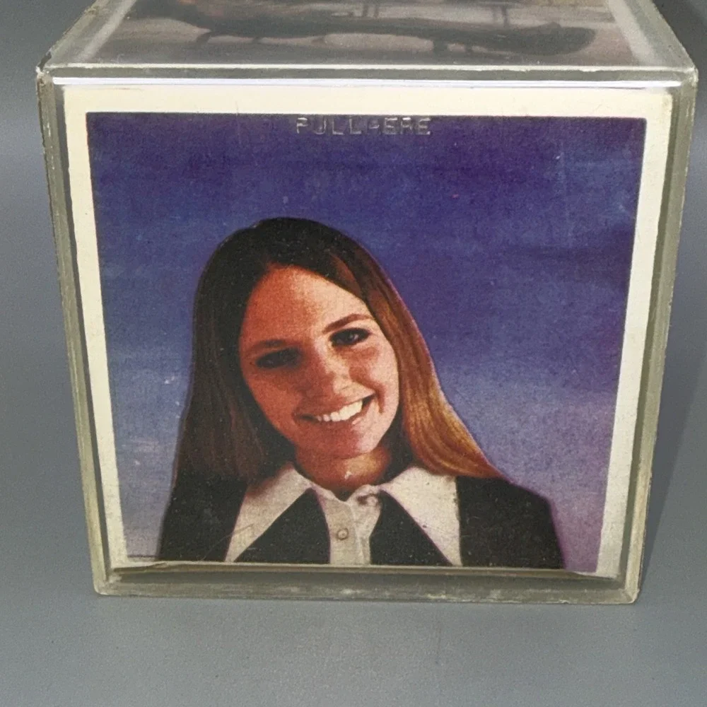 Vintage Acrylic Photo Cube Block Frame 1970's Holds 6 Pictures‎ Original Inserts