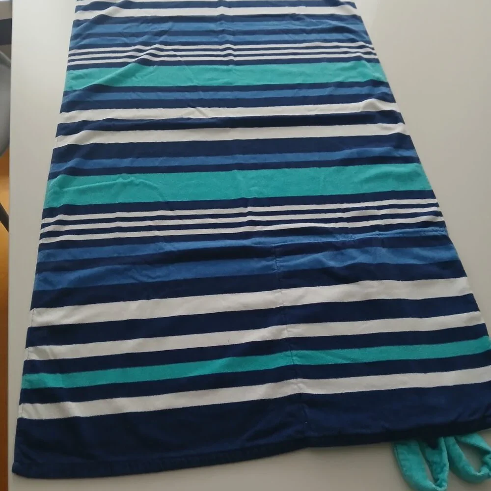 N/A beach towel