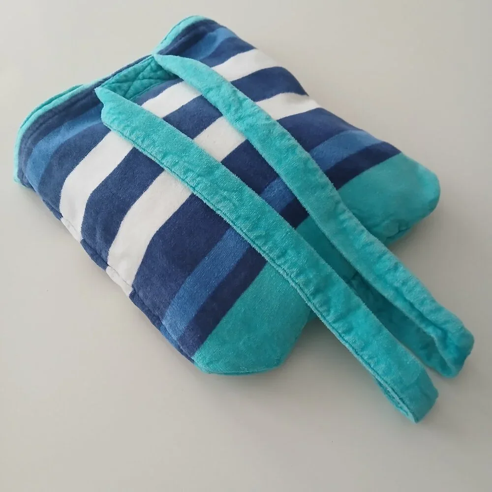 N/A beach towel