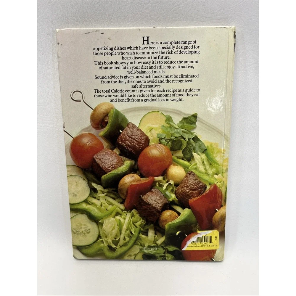 1980 LOW FAT COOKING Hardcover‎ Cook Book by OCTOPUS BOOKS