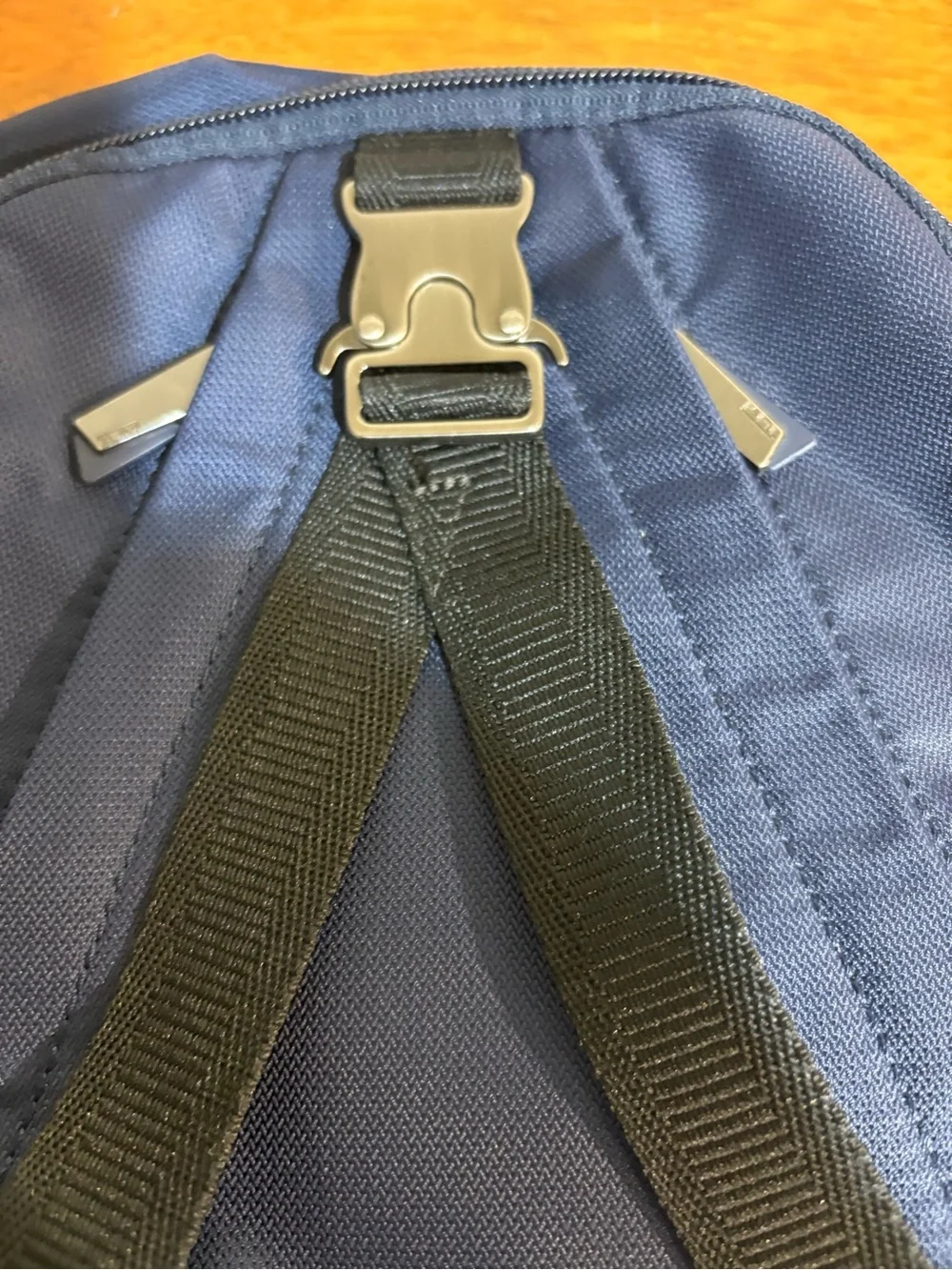Tumi carry everyday