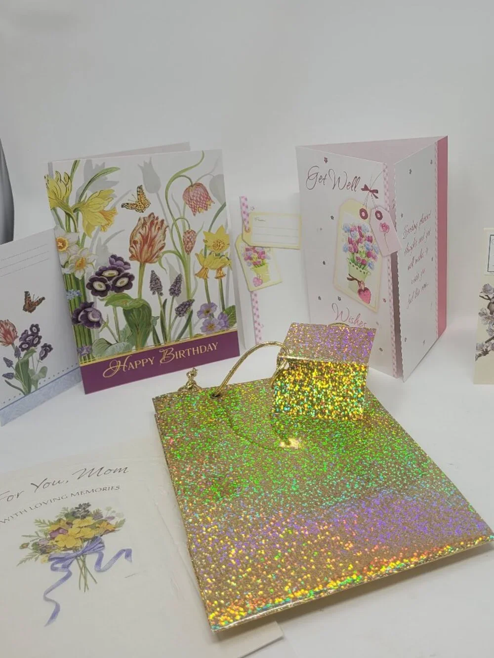 Deluxe Stationery Gift Box w/ Dividers 47 Greeting Cards Wrapping Paper 3 Bags