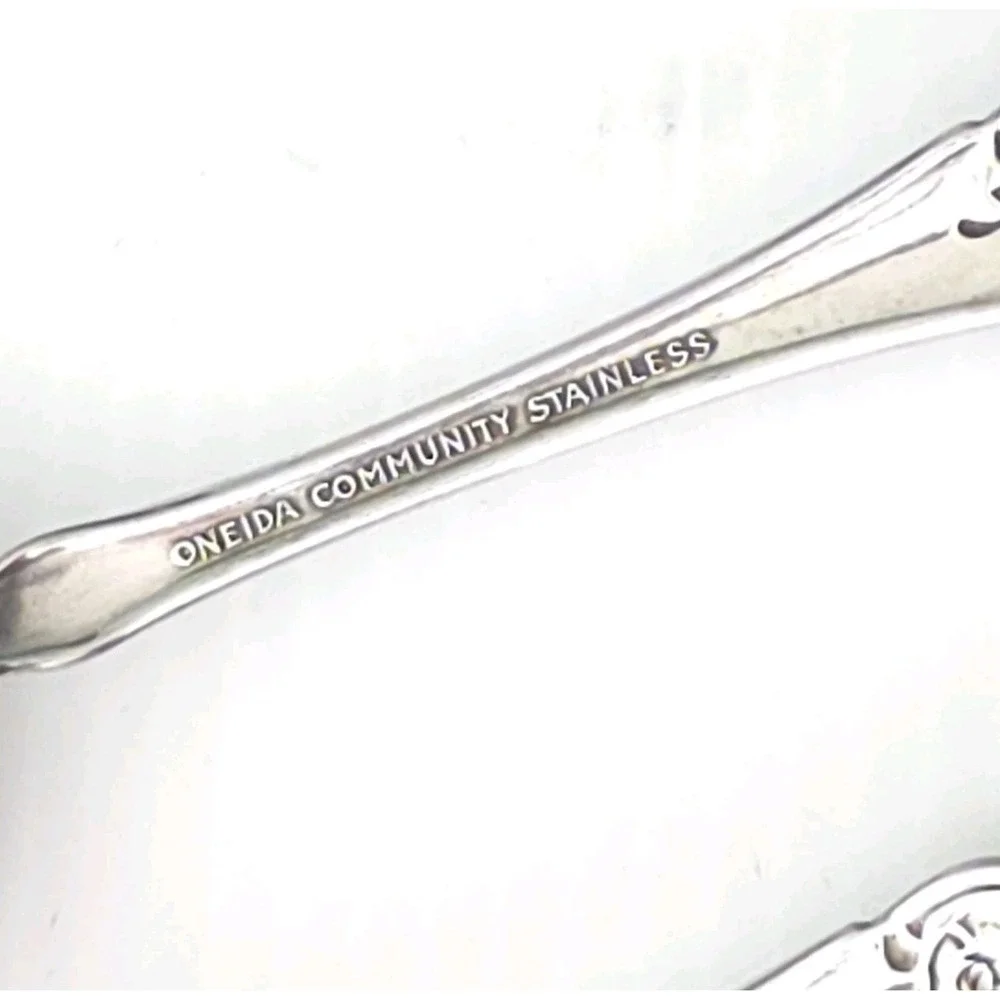 Oneida set oval