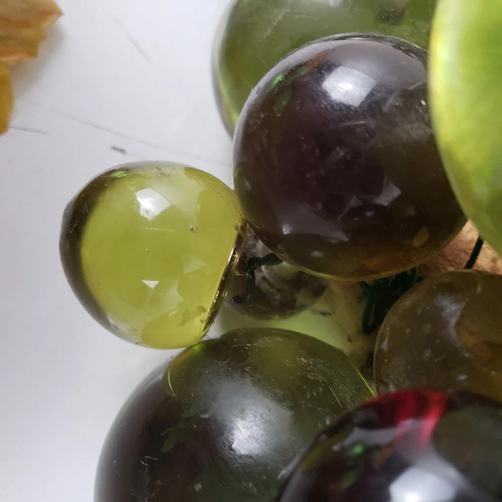 N/A vintage lucite