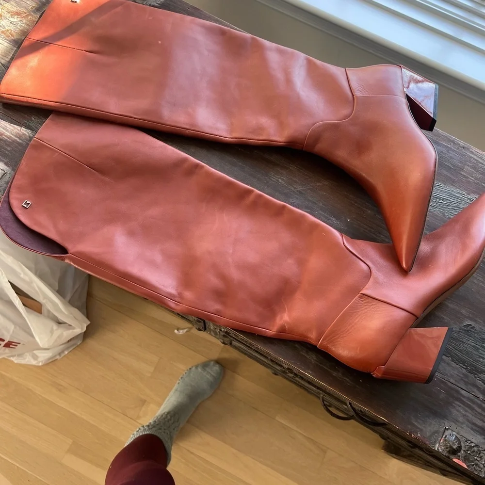 Franco Sarto some minor