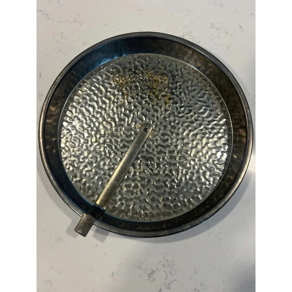 Vintage Bake-King Hammered Tin Round Cake Pan with‎ Release Arm Made in USA 9